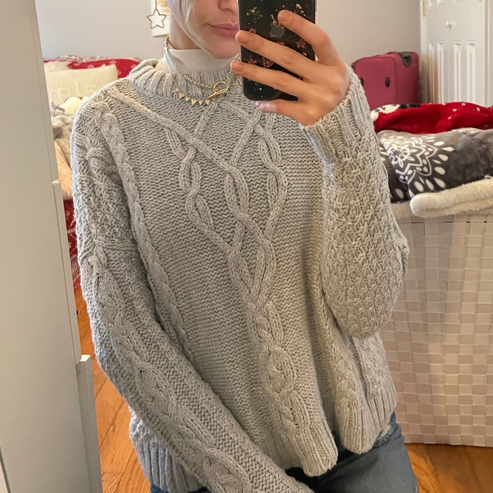 Sweater - Picture 2 of 4